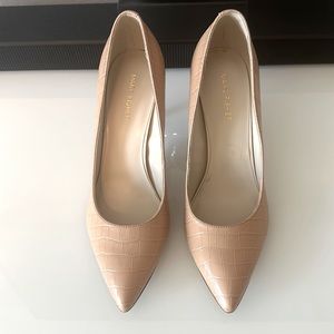 Marc Fisher tan heels. Never worn like new